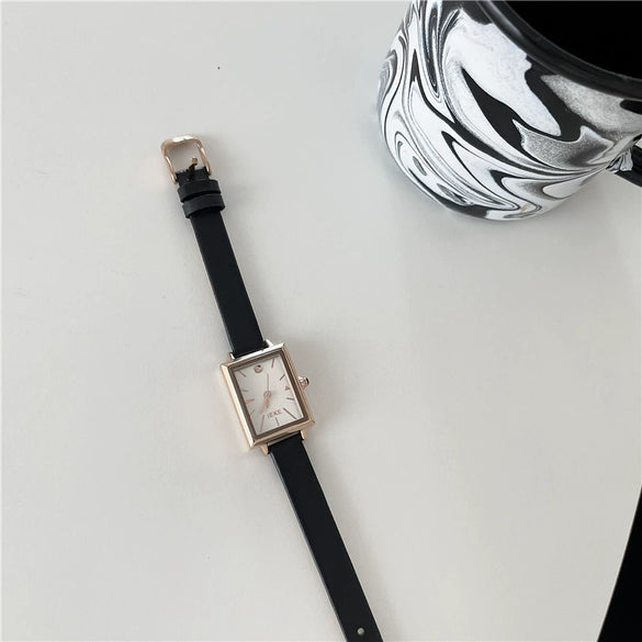Women's Quartz Watch Alloy Case Simple Square Retro Style