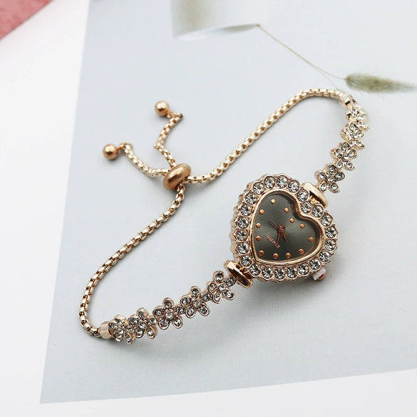 Women's Quartz Watch Alloy Stainless Steel Heart Shape Retro Leisure Style