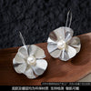 Women's Real Gold Plated Metal Flower Pearl Earrings With Copper Ear Needles Vacation Style Minimalist Fashion Jewelry Wholesale
