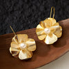 Women's Real Gold Plated Metal Flower Pearl Earrings With Copper Ear Needles Vacation Style Minimalist Fashion Jewelry Wholesale