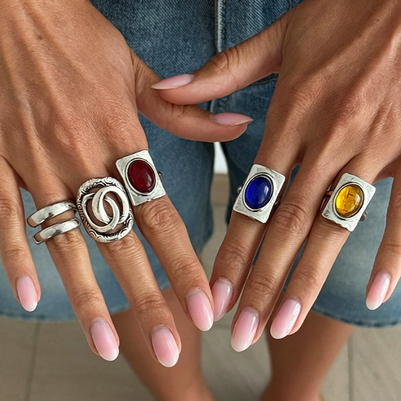 Women's Retro Distressed Alloy Geometric Open Ring With Colorful Oval Resin Gemstone And Adjustable Design
