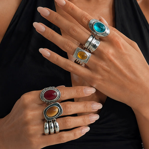 Women's Retro Distressed Wideface Stacked Geometric Ring With Resin Gemstone Inlay And Plated Alloy Finish