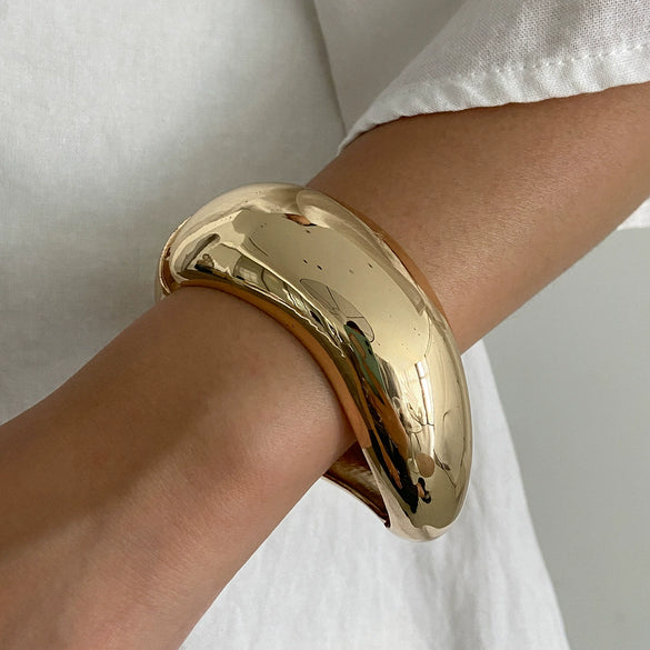 Women's Retro Elegant Resin Polish Geometric Style Combination Bracelet