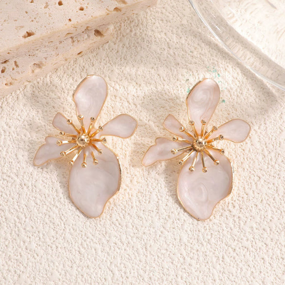 Women's Retro Flower Earrings With Drip Glaze Finish And Stainless Steel Ear Posts Fashionable Everyday Jewelry