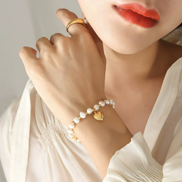 Women's Retro Freshwater Pearl Stitching 316L Stainless Steel Ball Bracelet With Heart Pendant And Electroplating Process