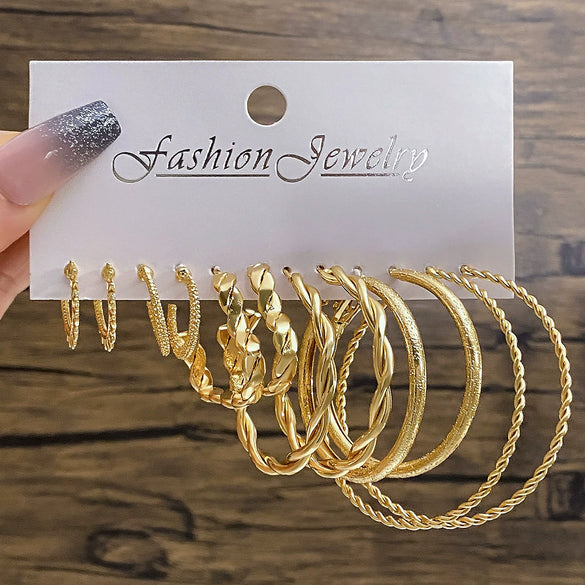 Women's Retro Geometric Alloy Pearl Earrings Set With Electroplating