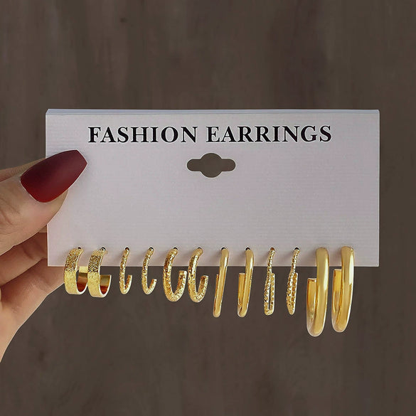 Women's Retro Geometric Alloy Pearl Earrings Set With Electroplating