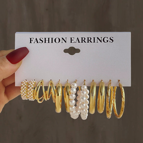 Women's Retro Geometric Alloy Pearl Earrings Set With Electroplating