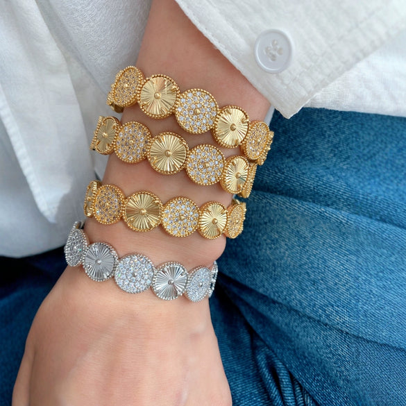 Women's Retro Geometric Cshaped Metal 18K Gold Plated Circle Pattern Bracelet