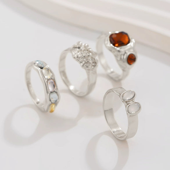 Women's Retro Geometric Hollow Diamond Alloy Rhinestone Electroplated Ring Set
