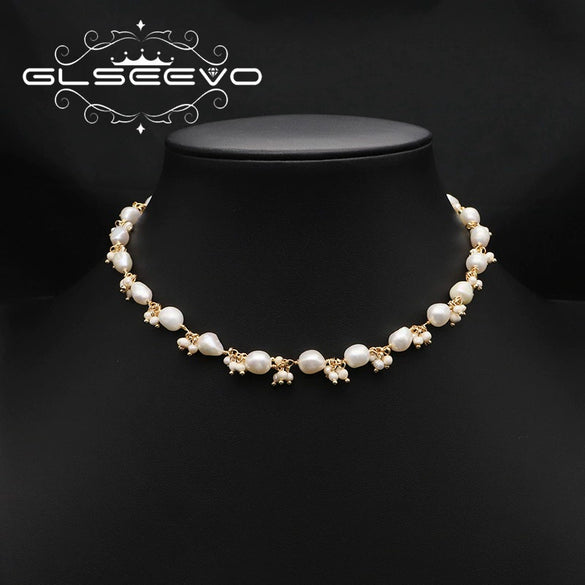 Women's Retro Geometric Pearl Necklace With Electroplating Treatment