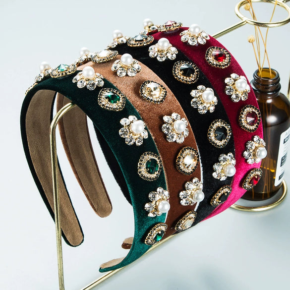 Women’s Retro Geometric Rhinestone And Pearl Alloy Headband With Wide Edge Hair Accessory Design