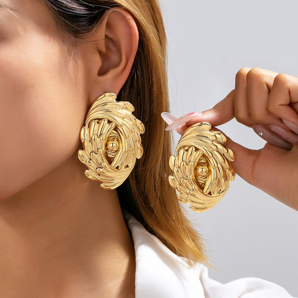 Women's Retro Goldtone Flower Earrings Electroplated Iron Alloy Exaggerated Threedimensional Geometric Design With Stainless Steel Posts