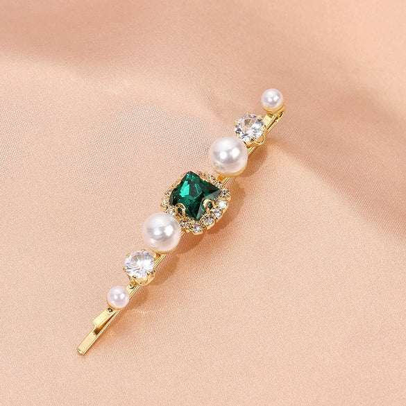 Women's Retro Green Rhinestone Hair Side Clip With Pearl Accent Sweet Cool Animal Inspired Hair Accessory