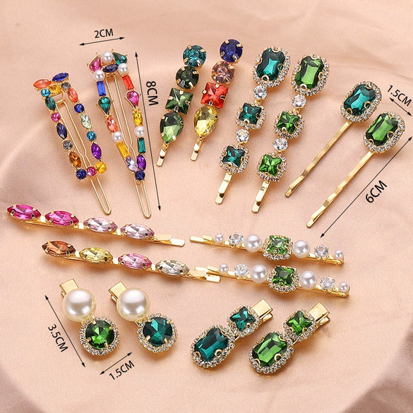 Women's Retro Green Rhinestone Hair Side Clip With Pearl Accent Sweet Cool Animal Inspired Hair Accessory