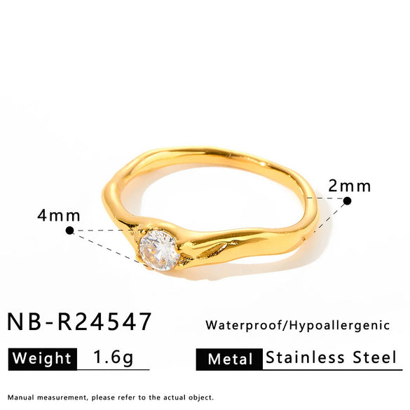 Women's Retro Heart And Geometric Zircon Inlaid Stainless Steel Ring With Gold Plated Finish
