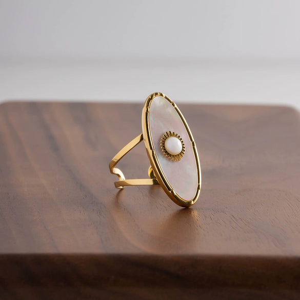 Women's Retro Ins Style Stainless Steel Oval Geometric Inlaid Pearl Ring With Electroplating