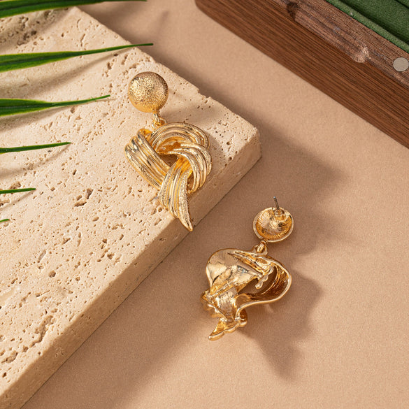 Women's Retro Knot Statement Earrings Exaggerated Metal Fashion Jewelry With A Distinctive Festivalinspired Design