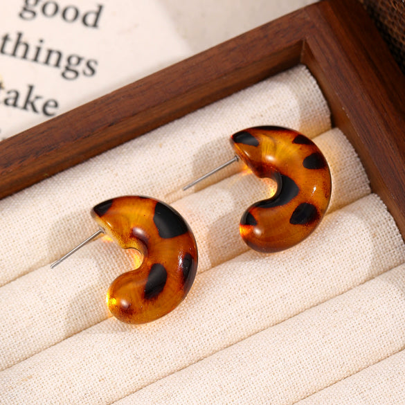 Women's Retro Maillard Geometric Plastic Resin Cshaped Electroplated Earrings