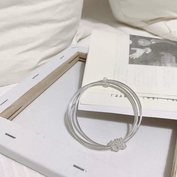 Women's Retro Metal Jewelry Bracelet With Electroplating And Threering Design