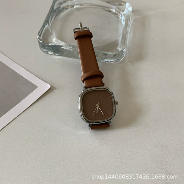 Women's Retro Minimalist Square Dial Alloy Case Leisure Style Watch
