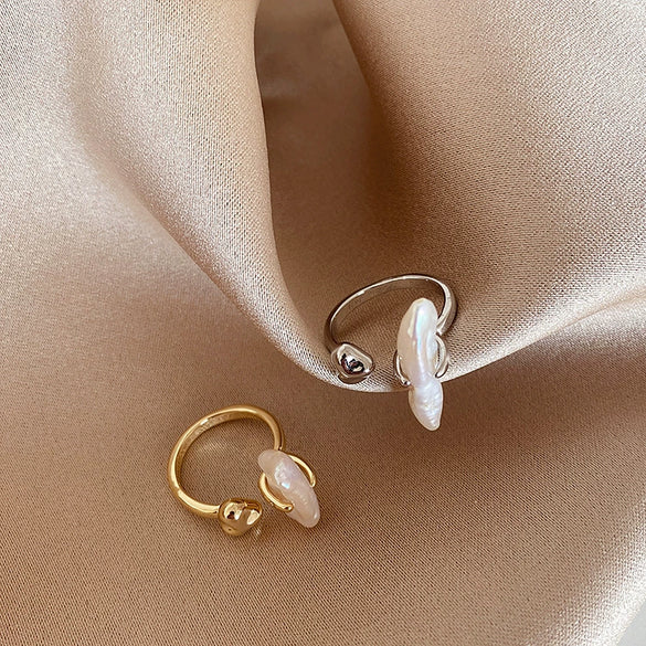 Women's Retro Natural Style Open Ring Metal Freshwater Pearl Geometric Electroplated