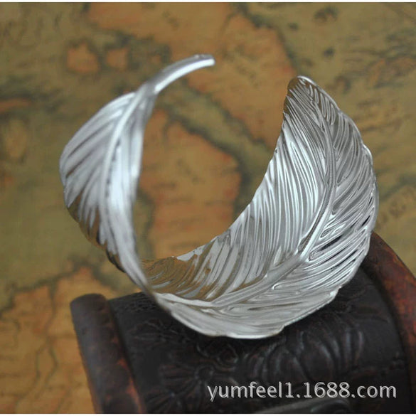 Women's Retro Punk Style Alloy Tree Leaf Electroplated Bracelet