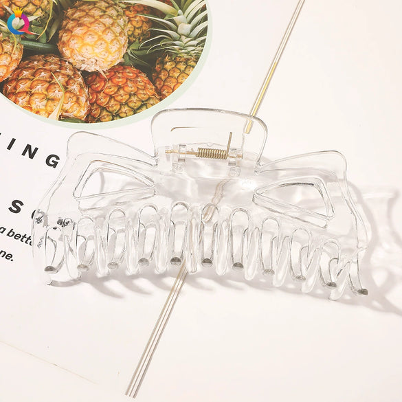 Women's Retro Resin And Plastic Shark Clip Hairpin Handmade Elegant Hair Claw Clip For Everyday Hairstyles