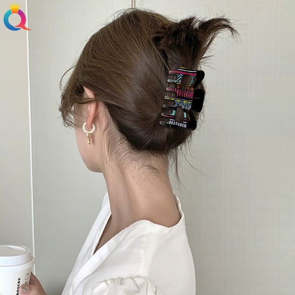 Women's Retro Resin And Plastic Shark Clip Hairpin Handmade Elegant Hair Claw Clip For Everyday Hairstyles