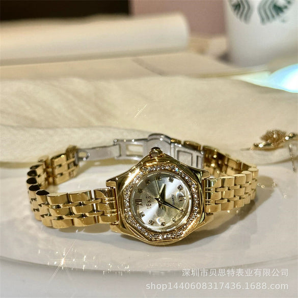 Women's Retro Simple Alloy Steel Band Quartz Watch With Gold Diamond Niche Design