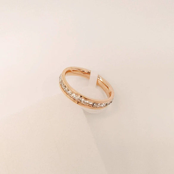 Women's Rose Gold Titanium Steel Small Inlay Ring Fashion Index Finger Ring With Electroplated Finish