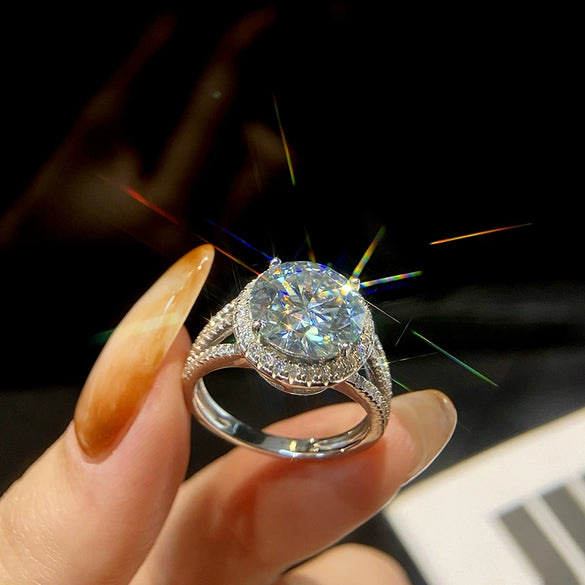 Women's Round Bag Three Rows Moissanite Ring 925 Silver With Geometric Design Electroplated
