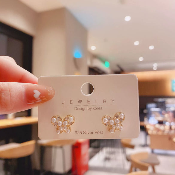 Women's S925 Silver And Alloy Flower Pearl Earrings With Geometric Design And Electroplating
