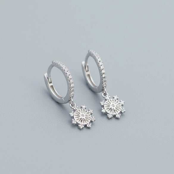 Women's S925 Silver Geometric Mans Star Electroplated Earrings