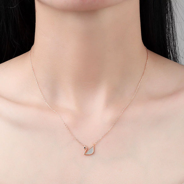 Women's S925 Sterling Silver Electroplated Geometric Swan Pendant Necklace Elegant Fashion Clavicle Chain