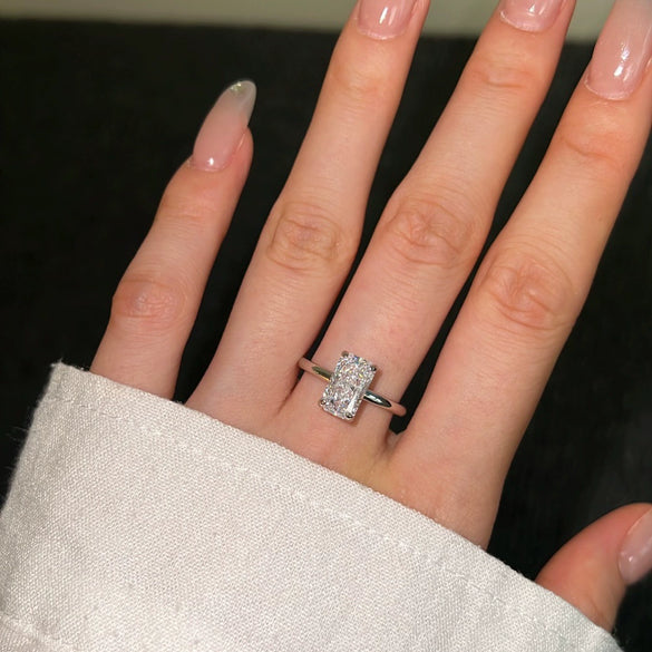Women's S925 Sterling Silver Geometric Ring With Ice Flower Cut Zircon And Electroplating
