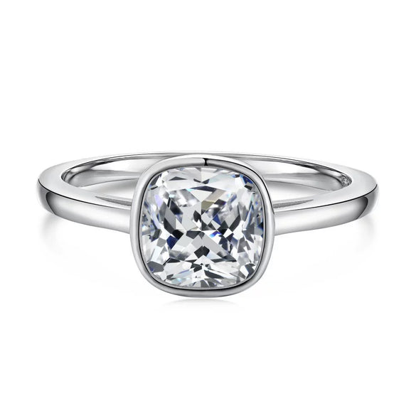 Women's S925 Sterling Silver Ring With Geometric Style And Pearshaped Zircon Inlaid Electroplated