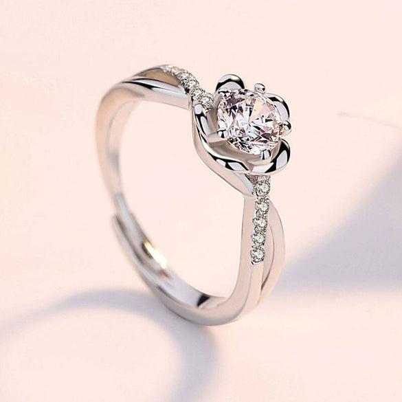 Women's S925 Sterling Silver Ring With Simulation Diamond And Plum Blossom Design Electroplated