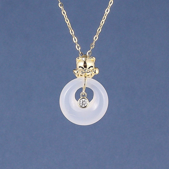 Women's S925 Sterling Silver Zodiac Tiger Pendant Necklace With Chalcedony Cartoon Tiger Design And Light Luxury Gold Tone Clavicle Chain