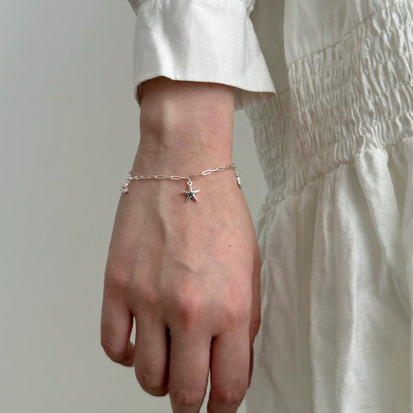 Women's 925 Silver Bracelet With Geometric Pendant And Electroplating Process