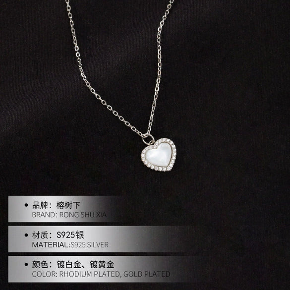 Women's 925 Silver Heart Pendant Necklace With Electroplated Finish Light Luxury Fashion Chain Design