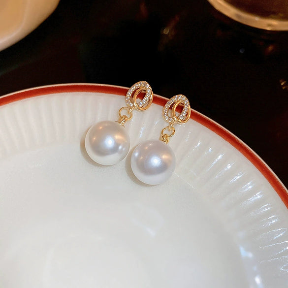 Women's Silver Zircon Round Faux Pearl Highend Light Luxury Vintage Earrings With Geometric Design And Inlaid Zircon