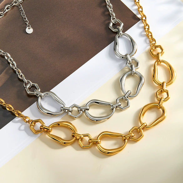 Women's Simple Casual Stainless Steel Necklace With 18K Gold Vacuum Plating And Geometric Pendant Design