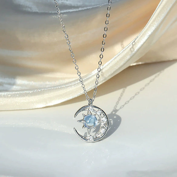 Women's Simple Cold Style Star Moon S925 Sterling Silver Clavicle Chain With Electroplating And Geometric Design