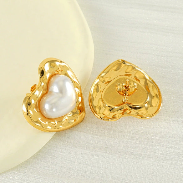 Women's Simple Elegant Light Luxury 316L Stainless Steel Heartshaped Titanium Steel Pearl Earrings With Geometric Design And Electroplating