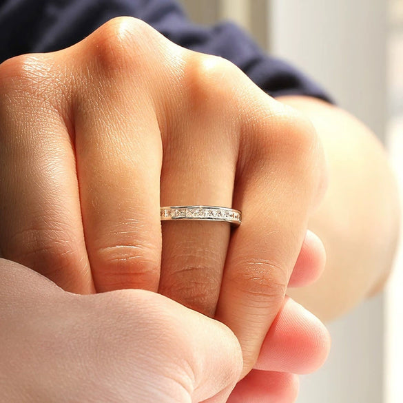 Women's Simple Geometric Copper Ring With Zirconia