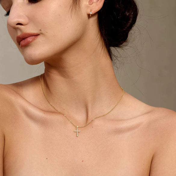 Women's Simple Geometric Cross Necklace In Electroplated Copper With O Shaped Chain Light Luxury Fashion Jewelry