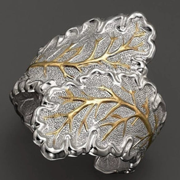 Women's Simple Geometric Two Tone Gold Plated Metal Ring With Electroplated Finish Fashion Jewelry
