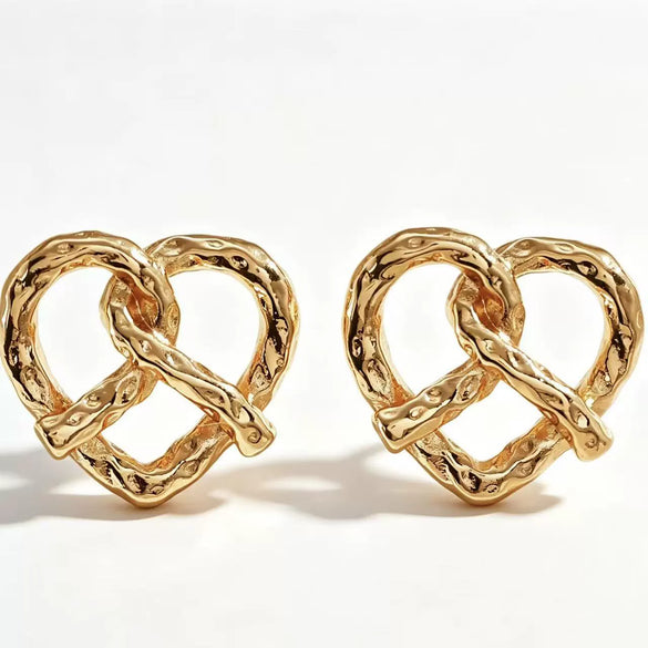 Women's Simple Heart Shaped Knot Earrings In Electroplated Alloy With Steel Ear Needles Fashion Bread Knot Design