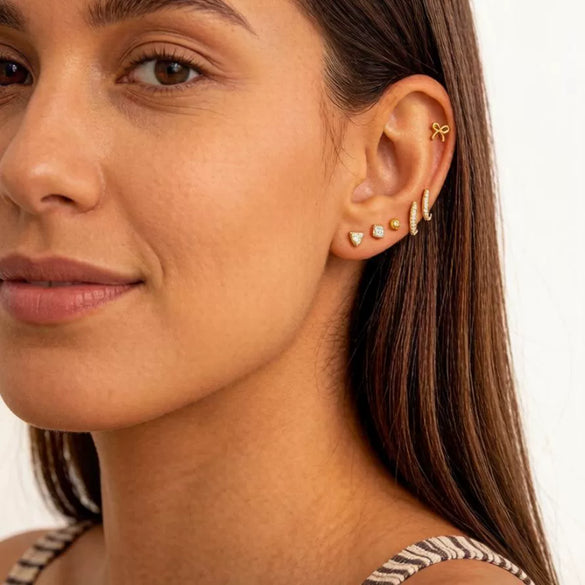 Women's Simple Style Copper Flower Ear Cuff And Stud Earring Set With Stainless Steel Posts Electroplated Minimalist Rhinestone Design